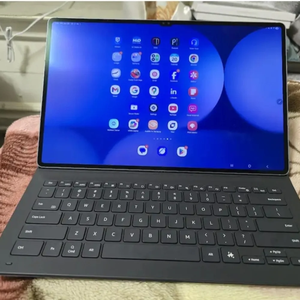 Samsung Galaxy Tab S10/S9 Ultra Book Cover Keyboard Slim - Black